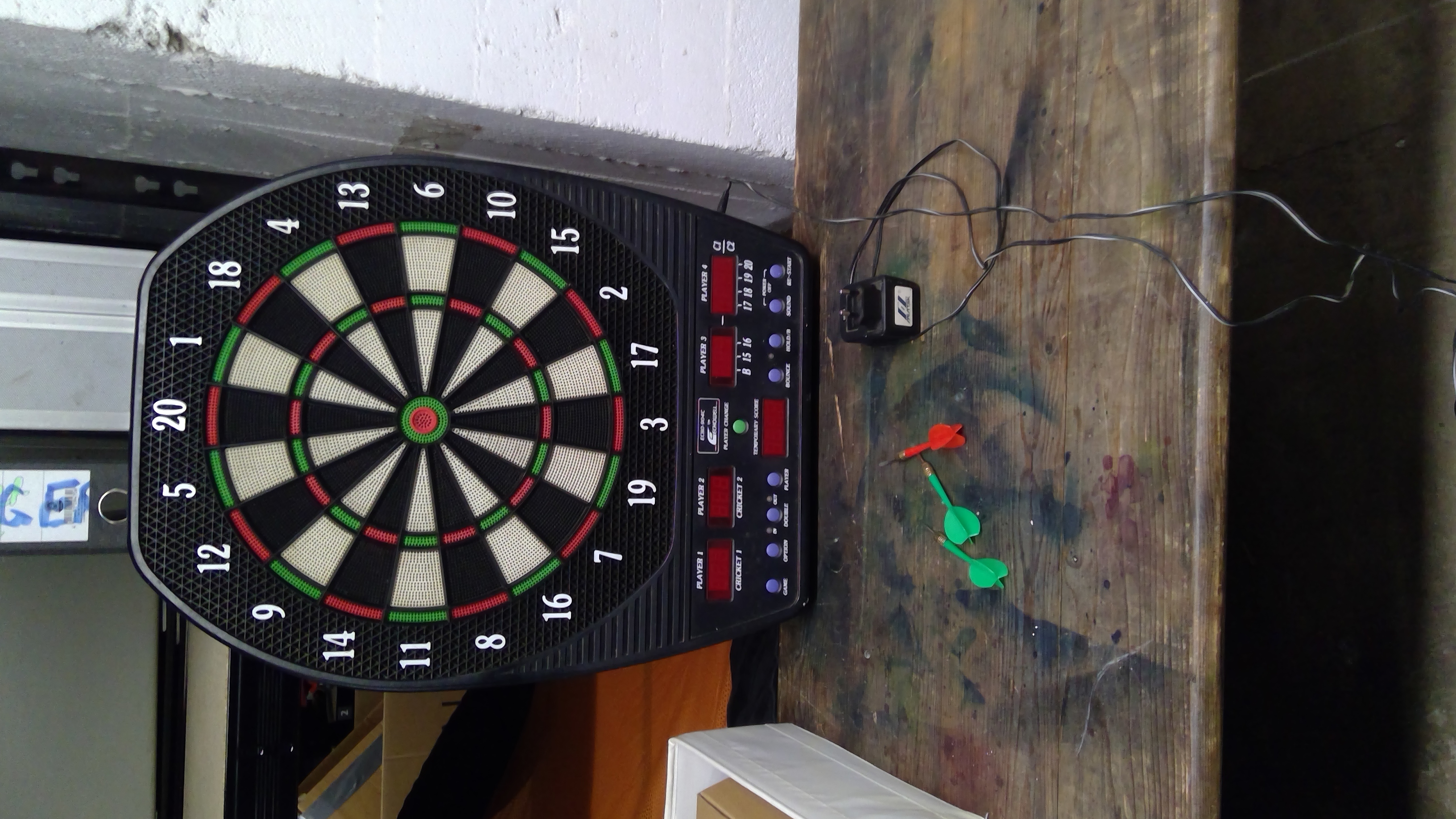 Elektronische Dartscheibe