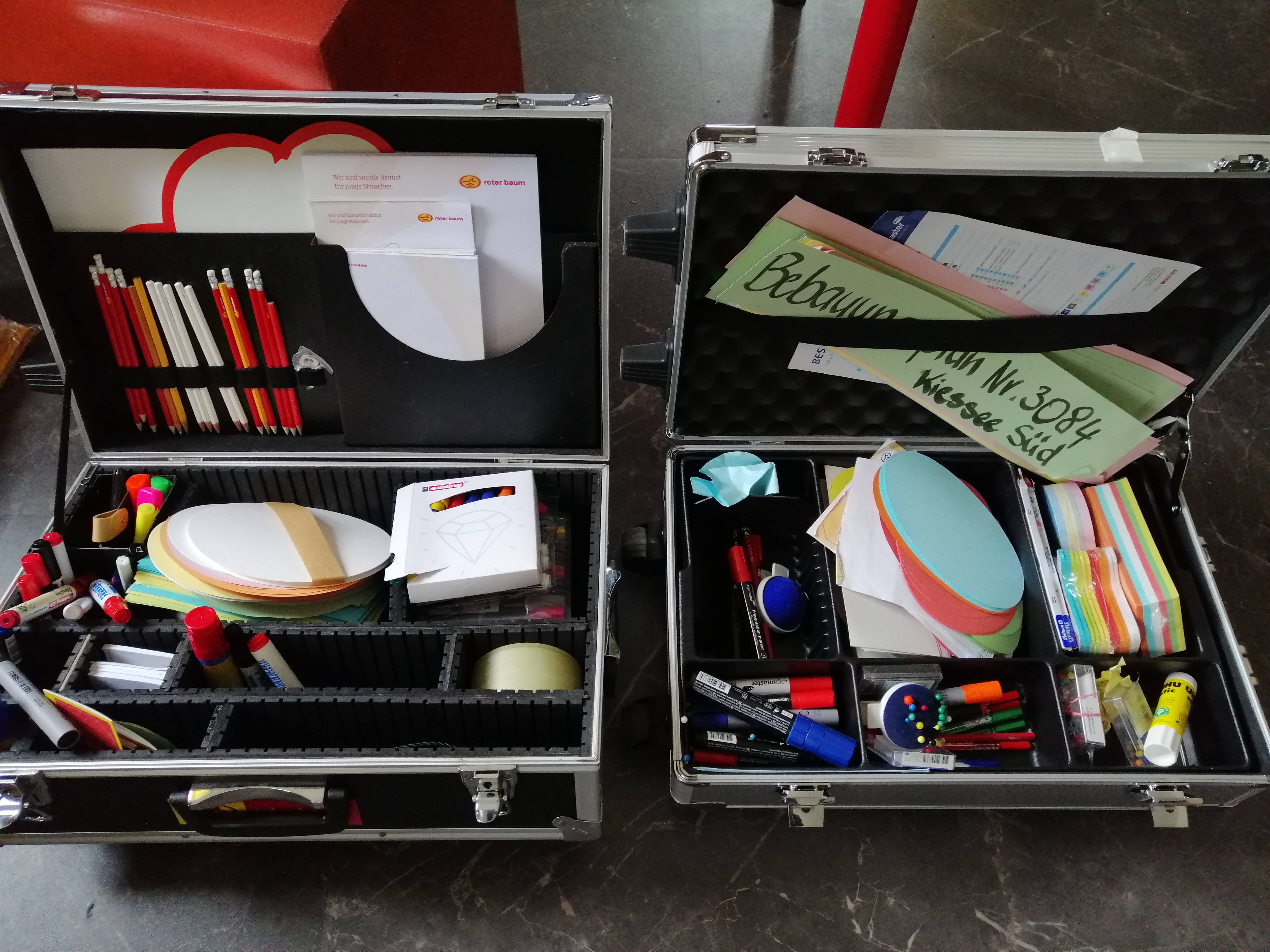 Mod-Koffer mit div. Material für Workshops