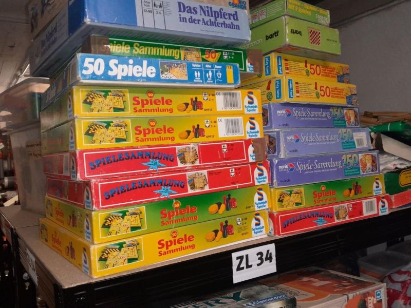 Gesellschaftsspiele aller Art, Brettspiele divers